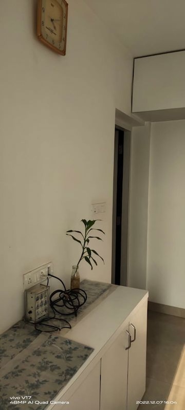 Room in  Pg at Worli Naka – for Rent