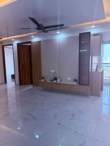 Room in 3 BHK Apartment at Sector 115 – for Sale