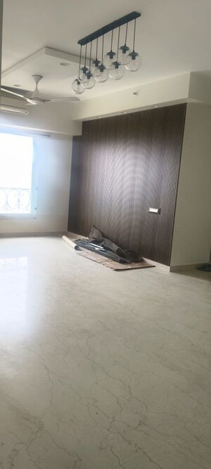 Room in 3 BHK Apartment at Kanakia Paris, Bandra East – for Sale