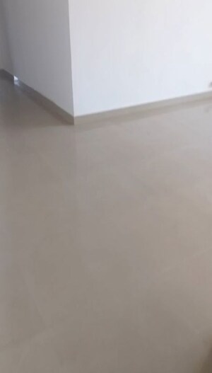 Room in 3.5 BHK Apartment at Spaze Privy AT4, Sector 84 – for Rent