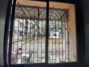 Room in 2 BHK Apartment at Dombivli West – for Rent