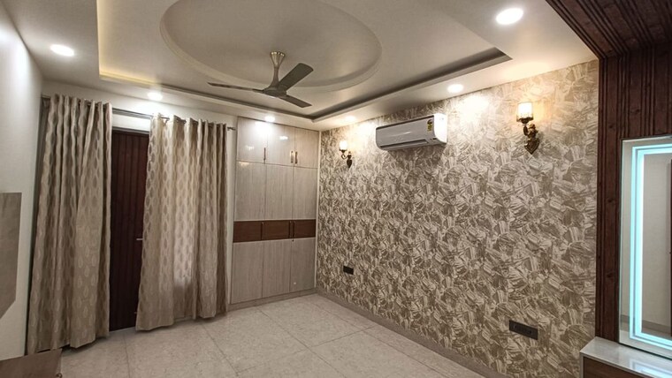 Bedroom, puri-aman-vilas 4 Bedroom 342 Sq.Yd. Builder Floor In Sector 89 Faridabad 10089434