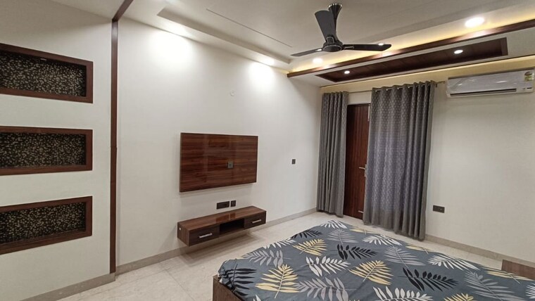 Bedroom, puri-aman-vilas 4 Bedroom 342 Sq.Yd. Builder Floor In Sector 89 Faridabad 10089434