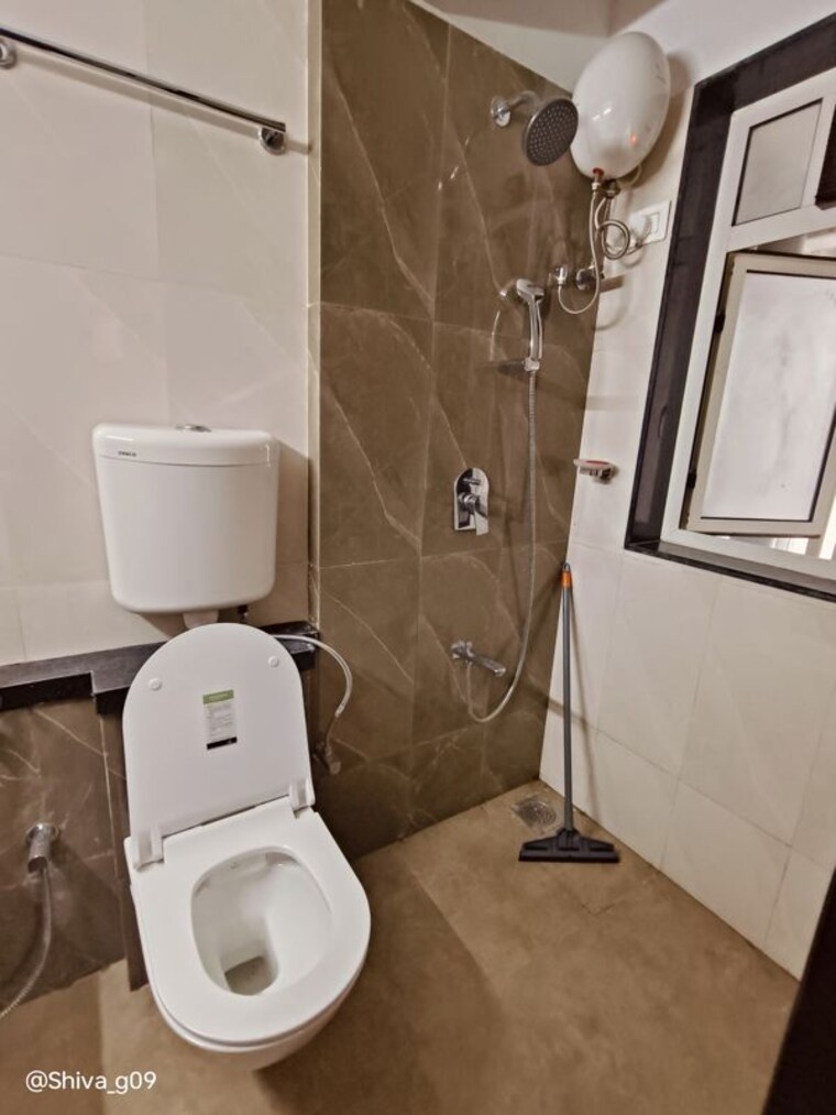 Bathroom, worli Pg For Boys In Worli 10089474