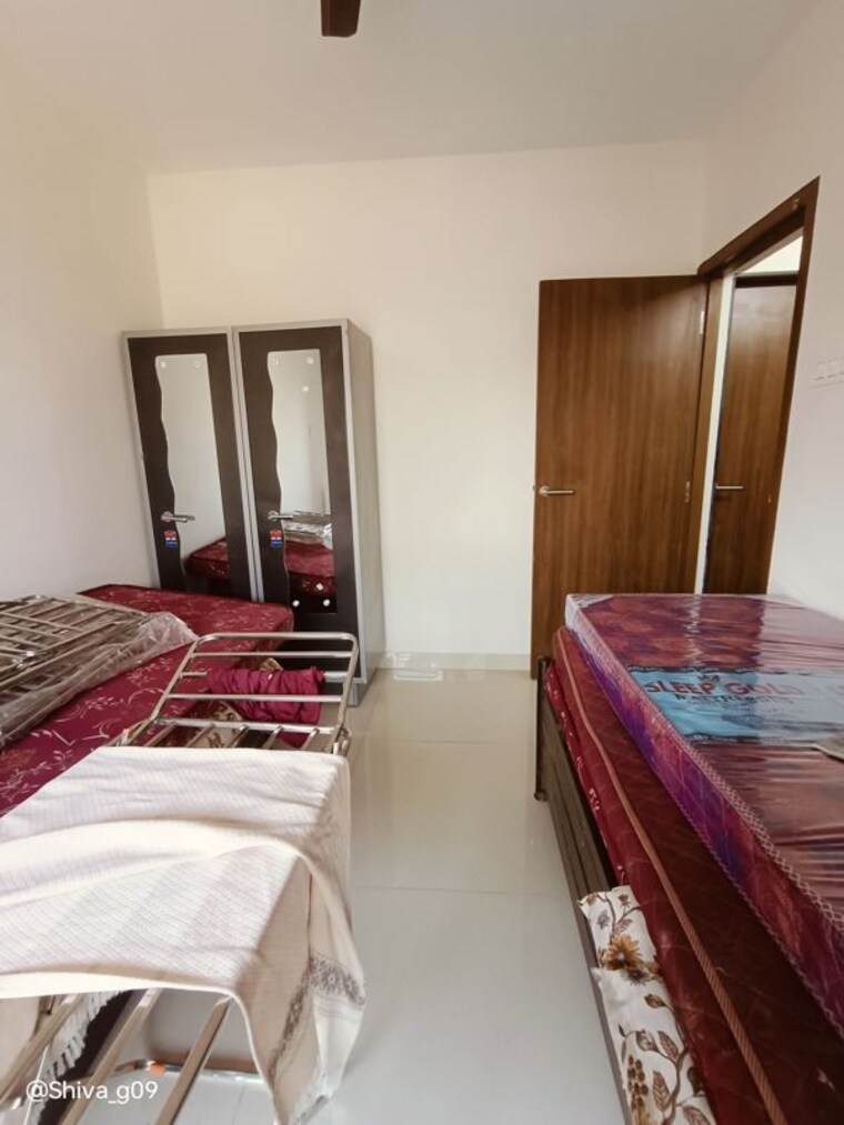 Bedroom, worli Pg For Boys In Worli 10089474