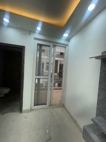 Room in 4 BHK Apartment at Sector 115 – for Sale