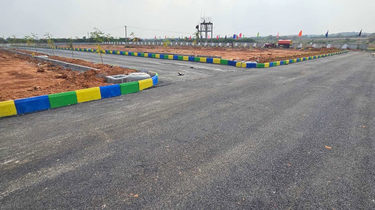 Plot For Sale in Yuva Park
