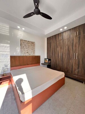 Bedroom in 2 BHK Apartment at Saket – for Rent