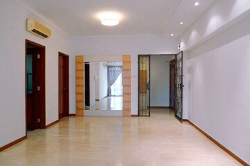 Room in 3 BHK Apartment at Evershine Cosmic, Andheri West – for Rent