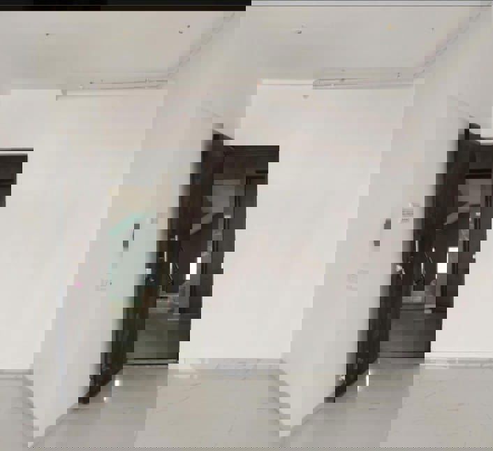 4 BHK 1400 Sq.Ft. Apartment in Vasant Valley Complex