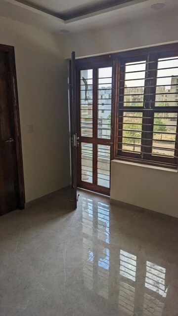 Room in 4 BHK Builder Floor at Puri Aman Vilas, Sector 89 – for Sale