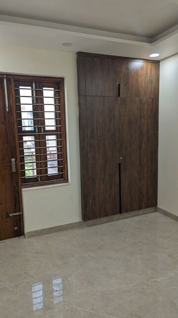 Room in 4 BHK Builder Floor at Puri Aman Vilas, Sector 89 – for Sale