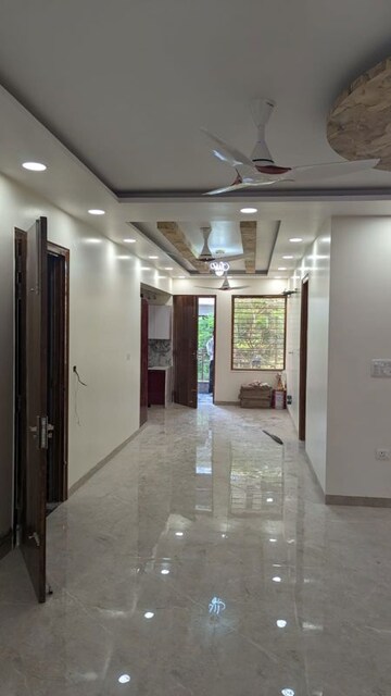 Building Lobby in 4 BHK Builder Floor at Puri Aman Vilas, Sector 89 – for Sale