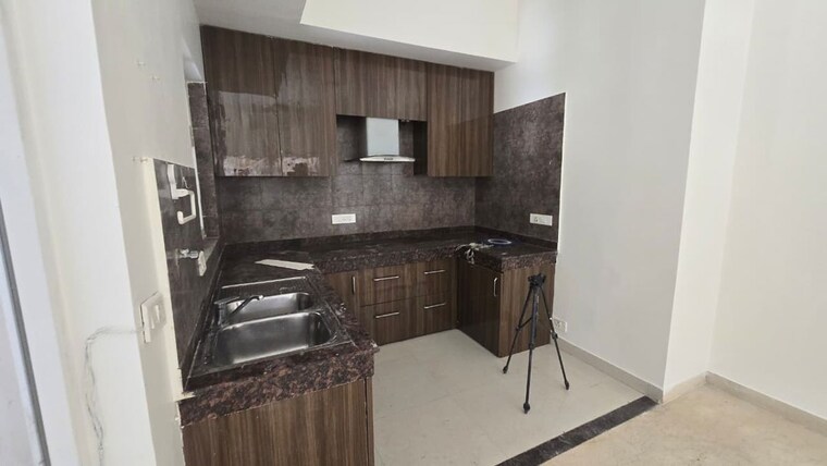 Kitchen, bptp-floors 3 Bedroom 1620 Sq.Ft. Apartment In Sector 70 Gurgaon 10089598