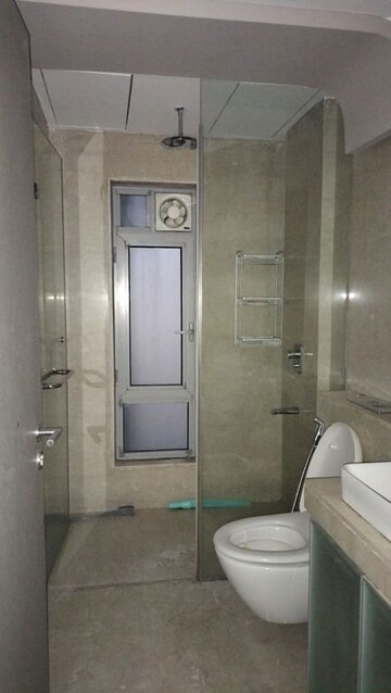 Bathroom in 3 BHK Apartment at Oberoi Realty Esquire, Goregaon East – for Sale