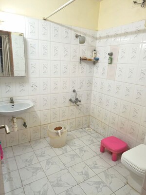 Bathroom in 3 BHK Apartment at Kottivakkam – for Rent