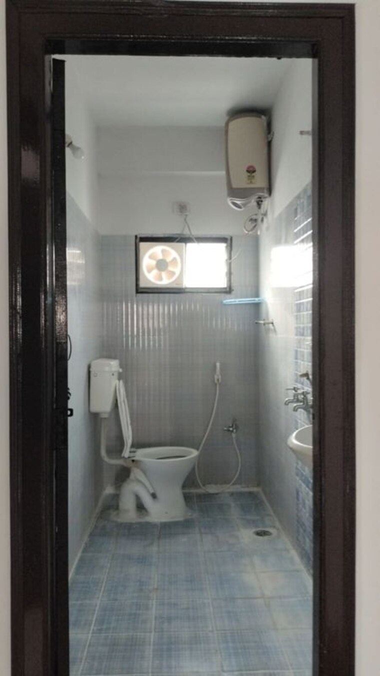 Bathroom, akshaya-homes-nagole 2 Bedroom 1185 Sq.Ft. Apartment In Nagole Hyderabad 10089843