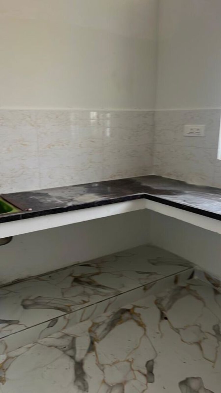 Balcony, irumbuliyur 2 Bedroom 910 Sq.Ft. Builder Floor In Irumbuliyur Chennai 10089899