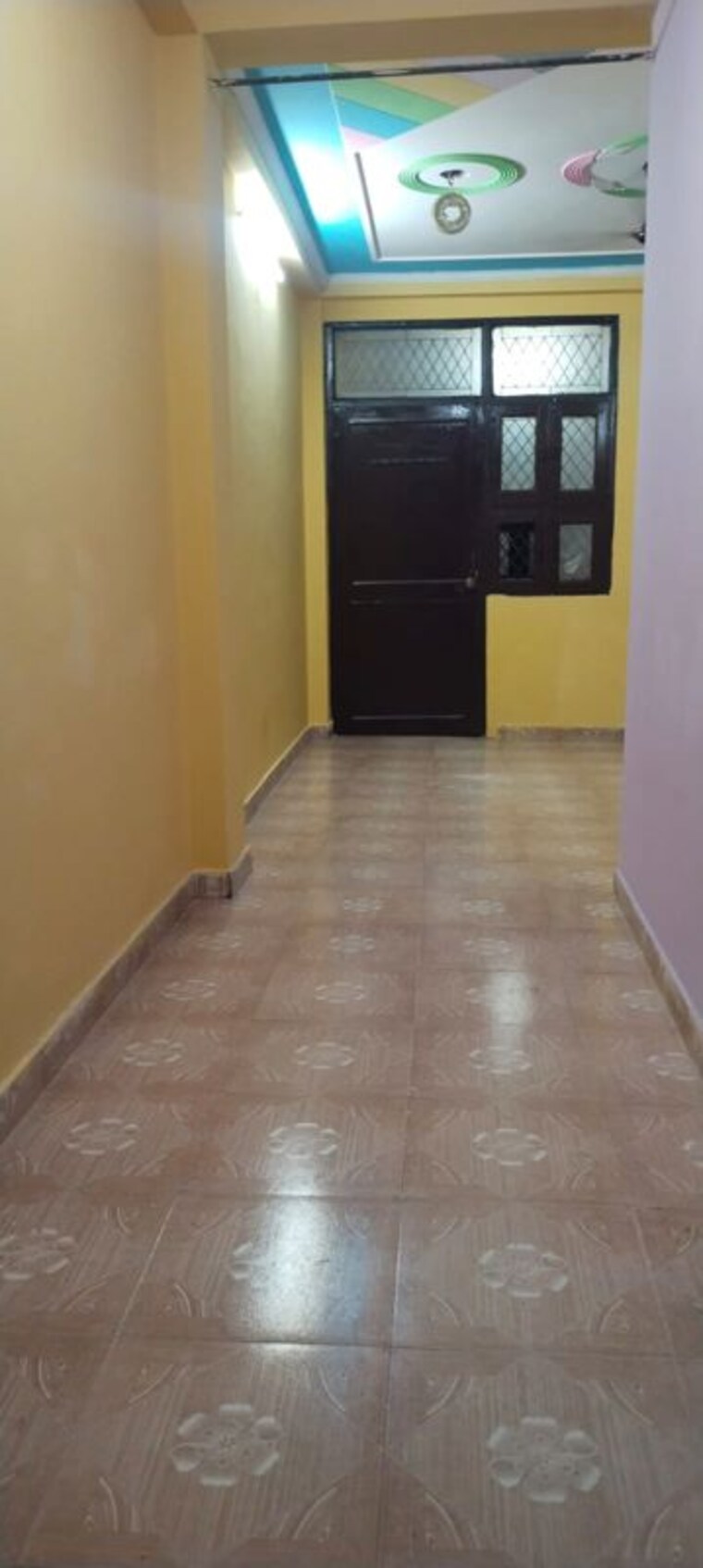 Room, mayur vihar 2.5 Bedroom 750 Sq.Ft. Builder Floor In Mayur Vihar Delhi 10090013