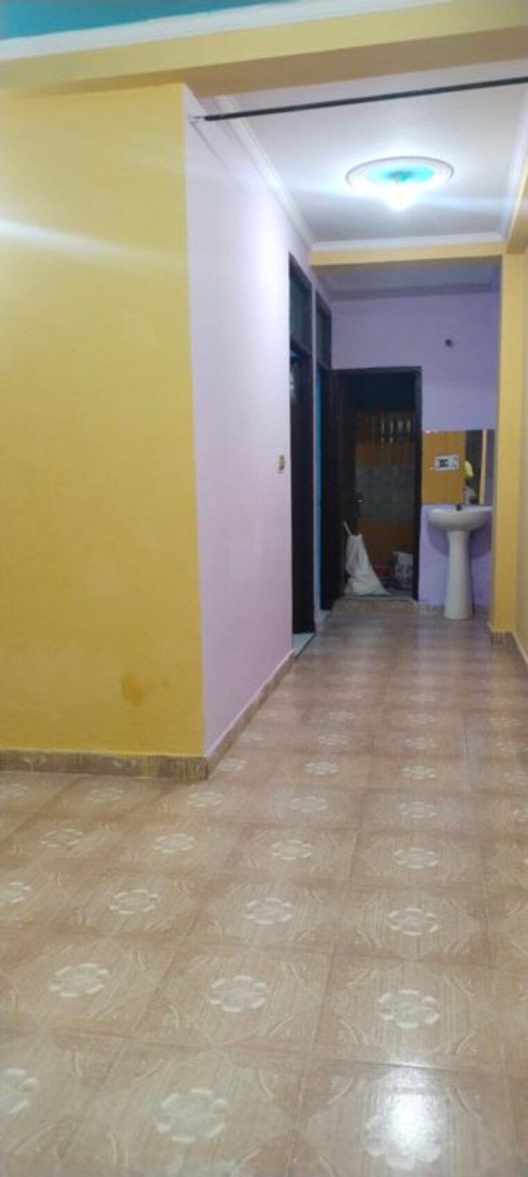 Room, mayur vihar 2.5 Bedroom 750 Sq.Ft. Builder Floor In Mayur Vihar Delhi 10090013