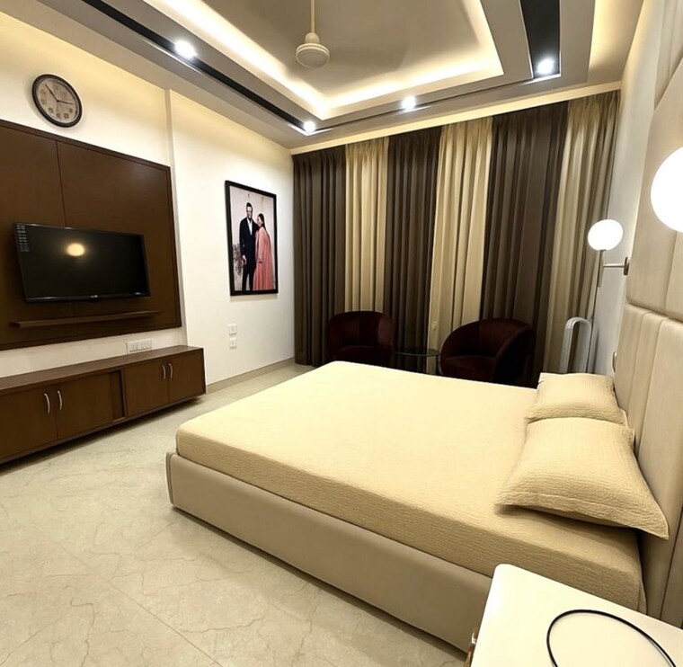 Bedroom, dlf-city-centre 4 Bedroom 4500 Sq.Ft. Builder Floor In Sector 28 Gurgaon 10090111