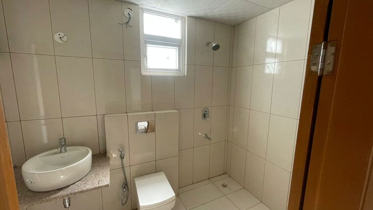 Bathroom, ss-linden 4 Bedroom 2742 Sq.Ft. Apartment In Sector 84 Gurgaon 10090101