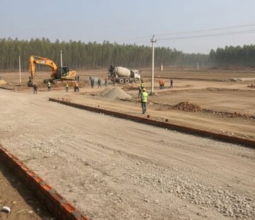  Plot For Sale in Saharanpur Road