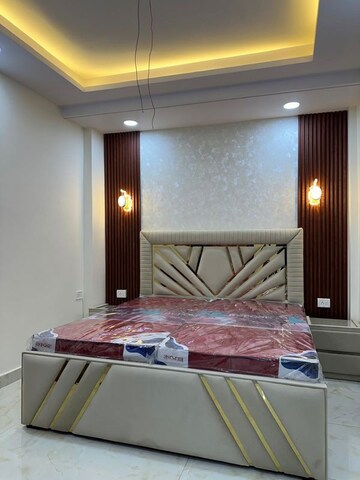 Bedroom in 4 BHK Apartment at Shahdara – for Sale