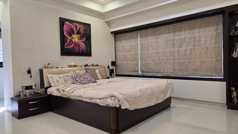 Bedroom, amal-juhu-sheetal-chs 3 Bedroom 2400 Sq.Ft. Apartment In Juhu Mumbai 10090161