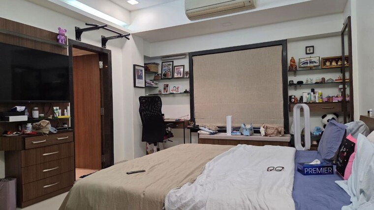 Bedroom, amal-juhu-sheetal-chs 3 Bedroom 2400 Sq.Ft. Apartment In Juhu Mumbai 10090161