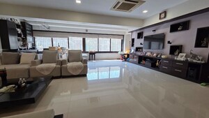 Living Room in 3 BHK Apartment at Amal Juhu Sheetal CHS, Juhu – for Rent