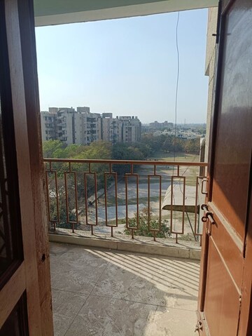 3 BHK Apartment For Sale in Vasundhara Enclave