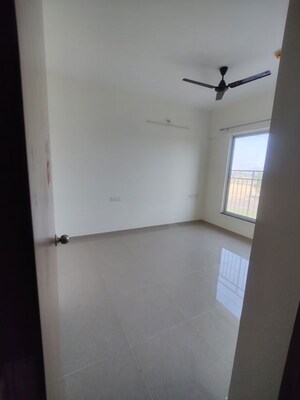 Room in 2 BHK Apartment at Kolte Patil Life Republic R 10, Hinjewadi – for Rent
