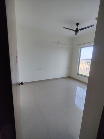 Room in 2 BHK Apartment at Kolte Patil Life Republic R 10, Hinjewadi – for Rent