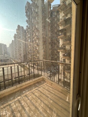 Balcony in 2.5 BHK Apartment at Amrapali Terrace Homes, Tech Zone 4 Greater Noida – for Rent