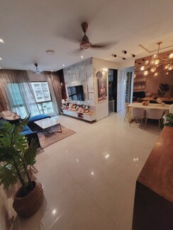 2 BHK + Study Room Apartment For Rent in Sheth Vasant Oasis