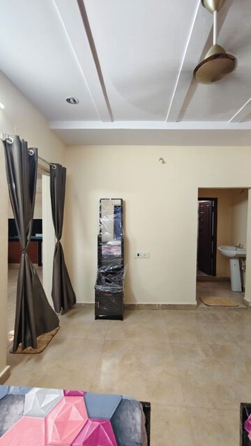 Room in 1 BHK Builder Floor at Begumpet – for Rent