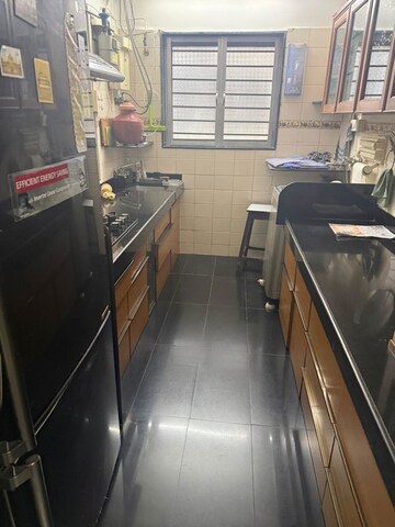 Kitchen in 2.5 BHK Apartment at Matunga West – for Rent