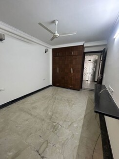 3 BHK + Servant Room Builder Floor For Sale in Uttam Nagar