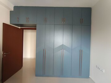 Room in 4 BHK Apartment at LnT Raintree Boulevard, Hebbal – for Rent