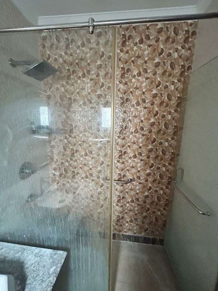 Bathroom, uttam nagar 3 Bedroom 876 Sq.Ft. Builder Floor In Uttam Nagar Delhi 10090425