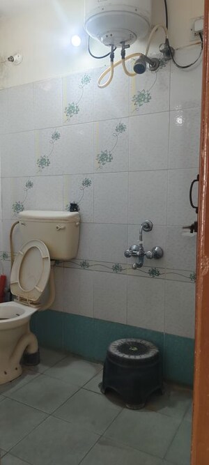 Bathroom in 1 BHK Builder Floor at Jeevan Bima Nagar – for Rent