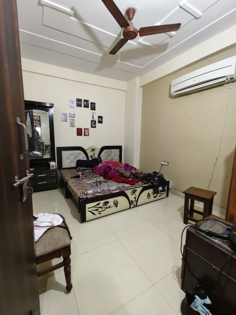 Master Bedroom, sector 30 3 Bedroom 1600 Sq.Ft. Builder Floor In Sector 30 Gurgaon 10090730