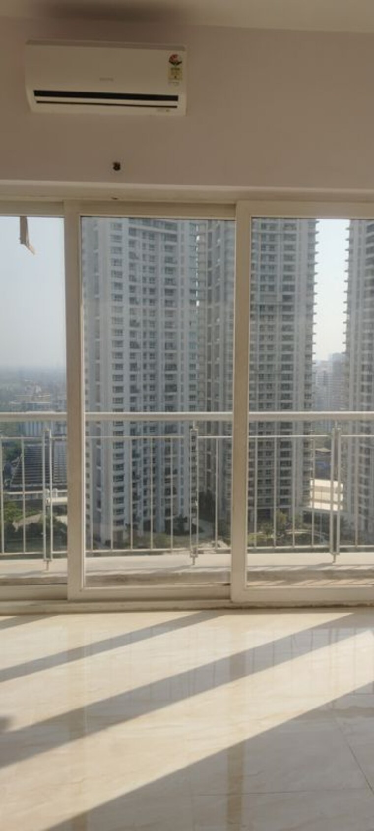 Balcony, mulund west 2 Bedroom 732 Sq.Ft. Apartment In Mulund West Mumbai 10090784