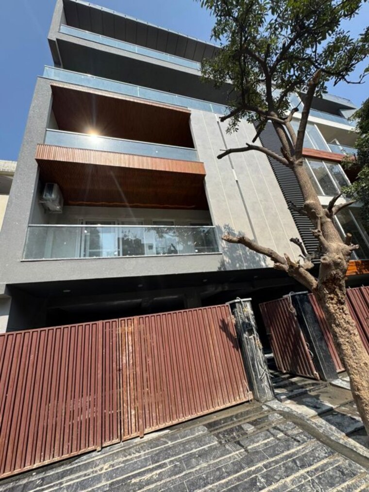 Exterior View, sector 56 3 Bedroom 259 Sq.Yd. Builder Floor In Sector 56 Gurgaon 10090778