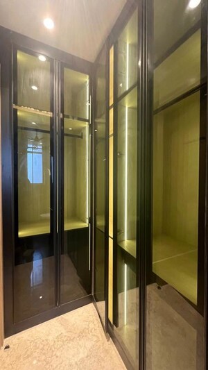 Building Lobby in 3 BHK Builder Floor at Sector 56 – for Rent