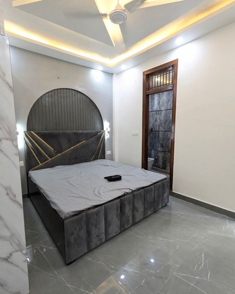 Bedroom, uttam nagar 3.5 Bedroom 916 Sq.Ft. Builder Floor In Uttam Nagar Delhi 10090788