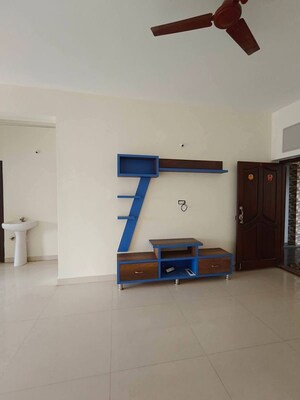 Room in 2 BHK Apartment at Begumpet – for Rent