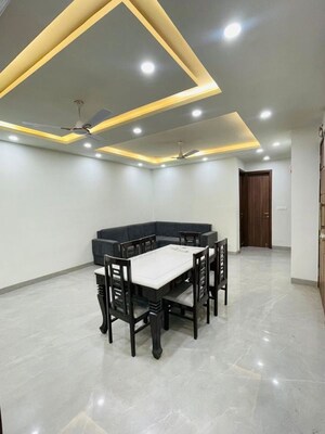 Dining area in 3 BHK Builder Floor at Sector 56 – for Rent