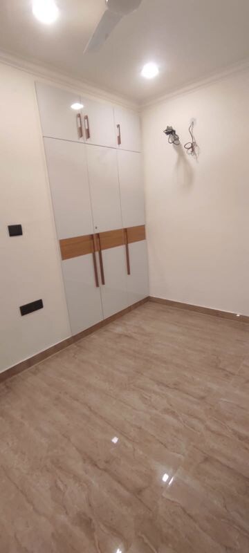 Room in 4 BHK Builder Floor at Puri Aman Vilas, Sector 89 – for Sale